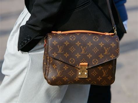 beauty case louis vuitton falso